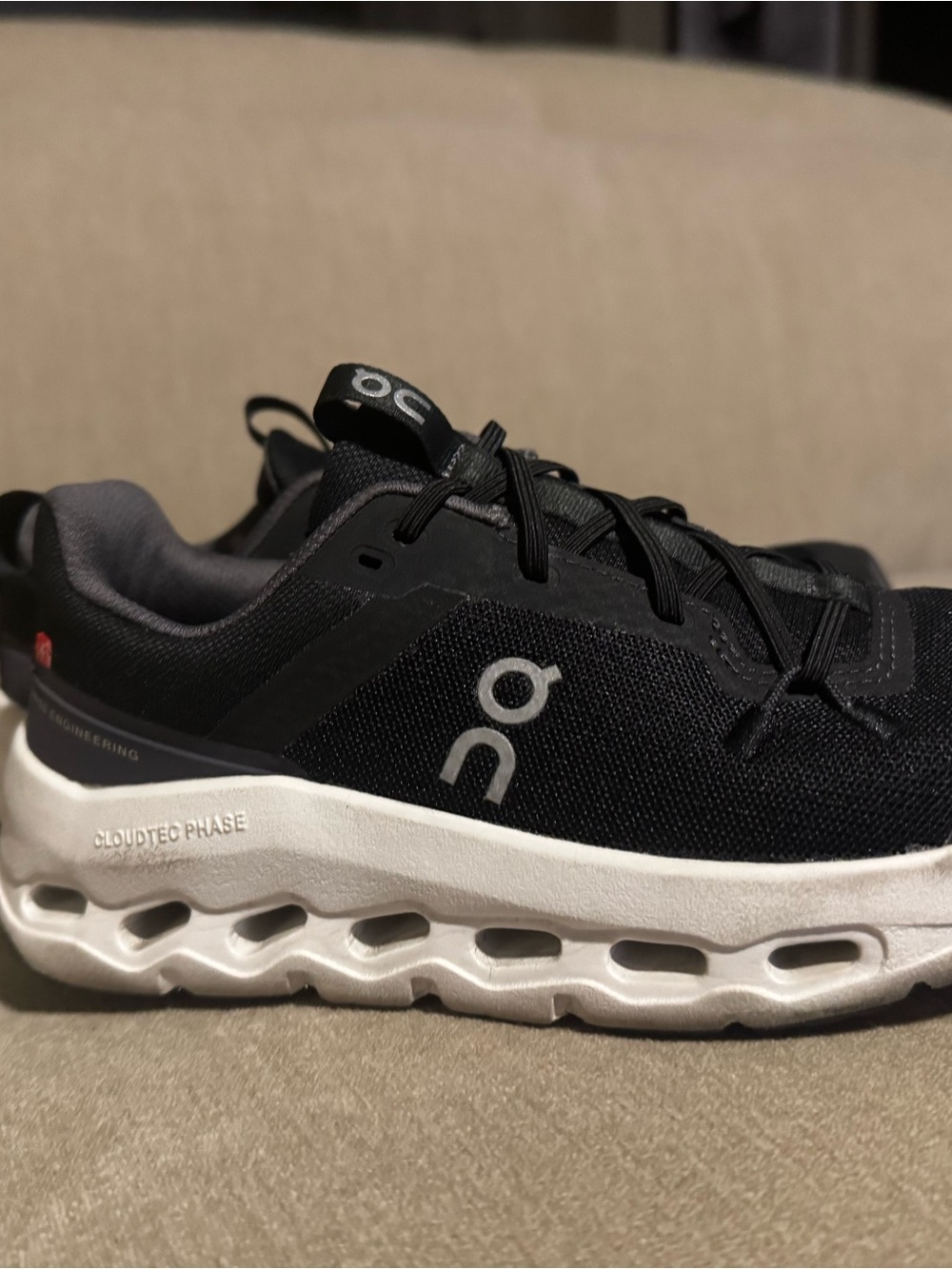 On Running Youth Black Athletic Shoes - Size 4Y - Like New